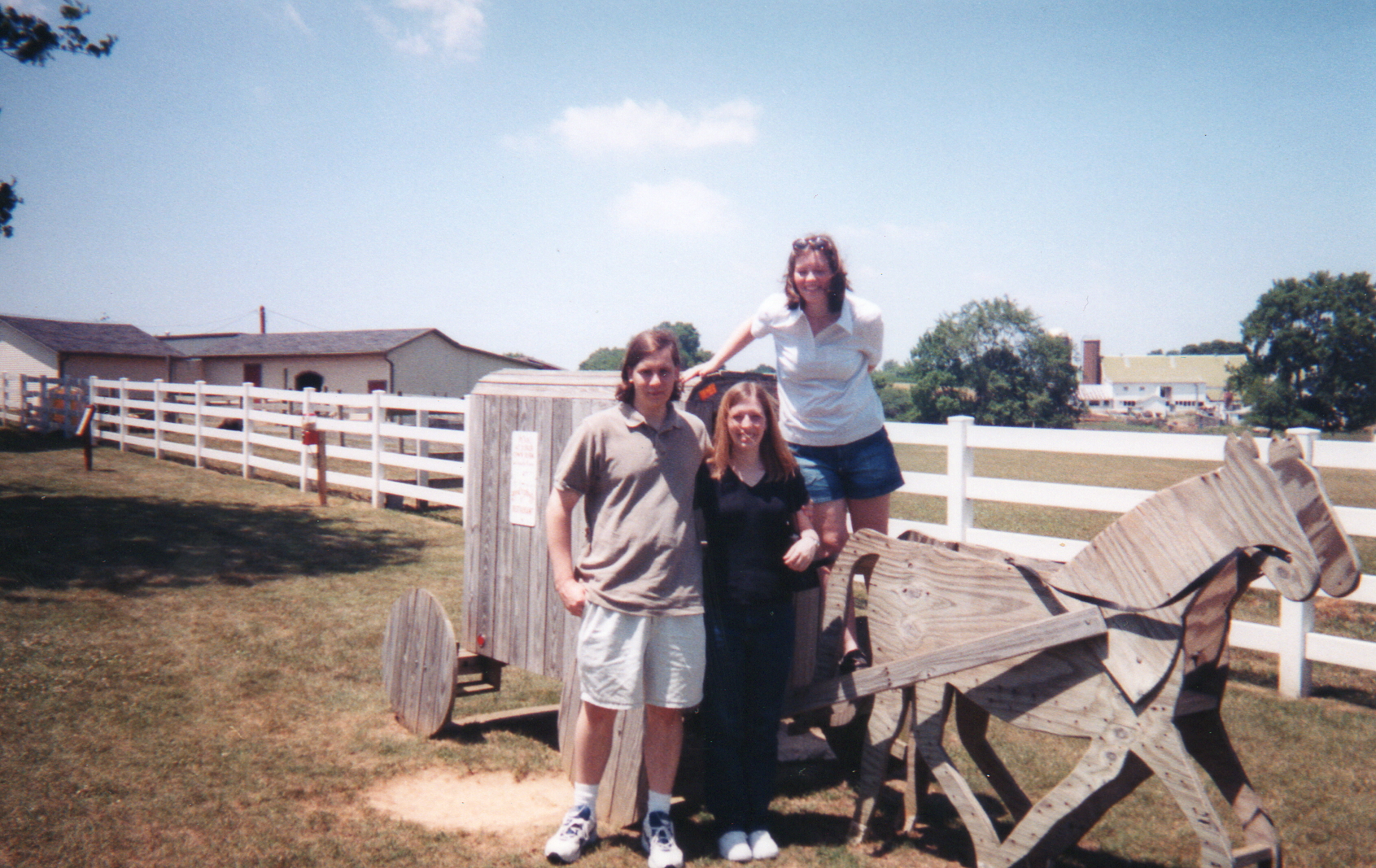 Taylor Erica and Liz.JPG